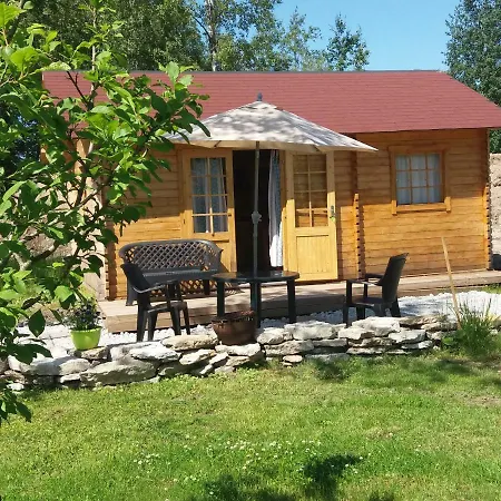 Hétvégi ház Hueueru Puhkemajad Huuru